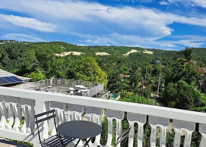 Hillside Retreat Apartment